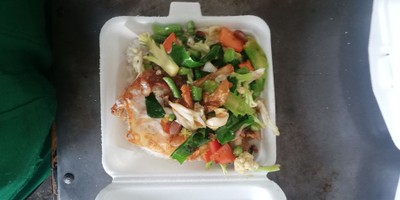 ข้าวผัดคะน้าไก่กรอบ