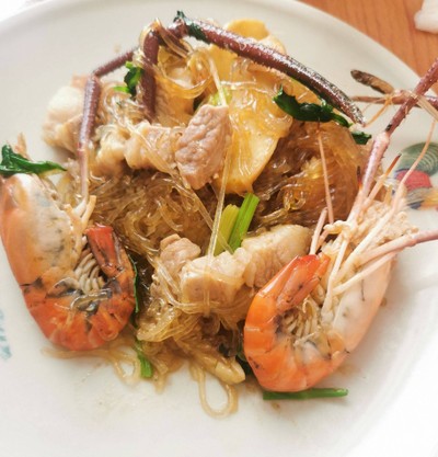 กุ้งอบวุ้นเส้น