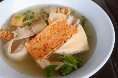 ก๋วยเตี๋ยวแคะ