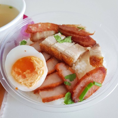อาหาร หรือ เครื่องดื่ม