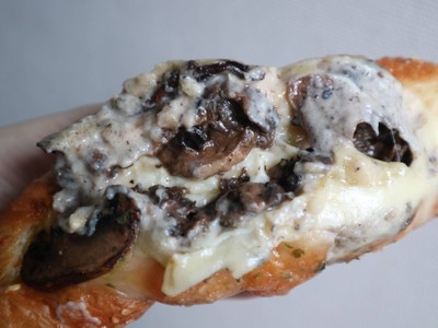 Champignon & Truffle Cheese Croissant