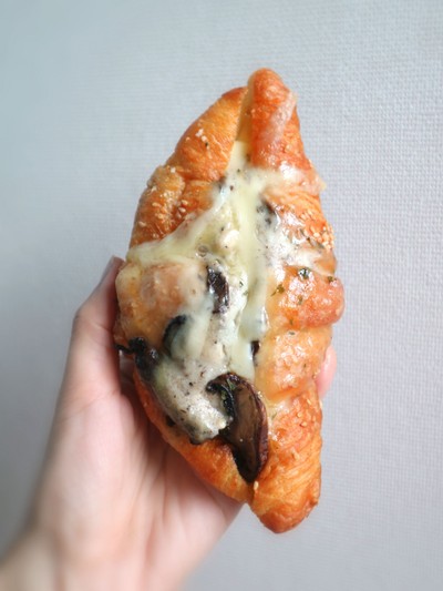 Champignon & Truffle Cheese Croissant