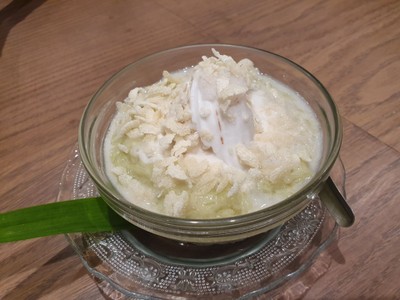 ข้าวเม่าเปียกมะพร้าวอ่อน