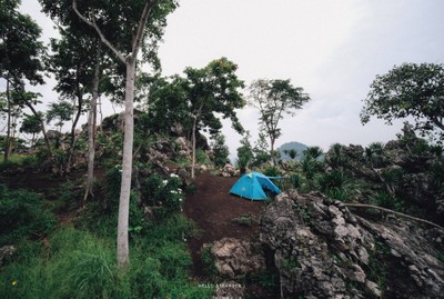 Unseen Thailand เดินป่า กางเต็นท์ แคมป์ปิ้งที่ ภูซับเหล็ก จ.ลพบุรี