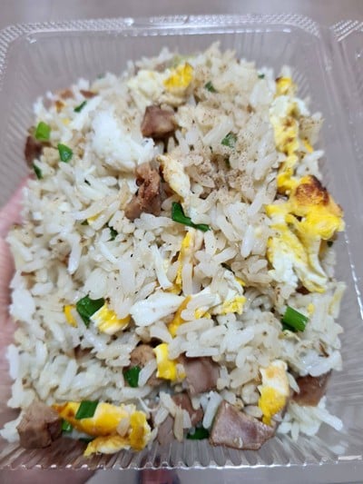 ข้าวผัดปู+หมูแดง (ธรรมดา)