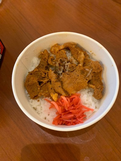 ข้าวหมูพิริคาระ