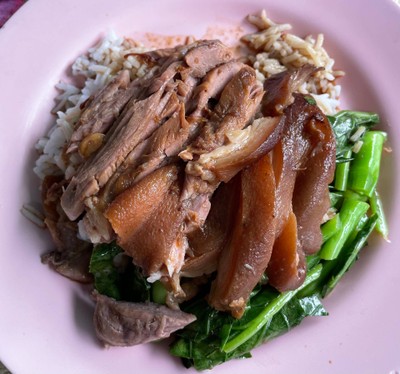 ข้าวขาหมู ธรรมดา 