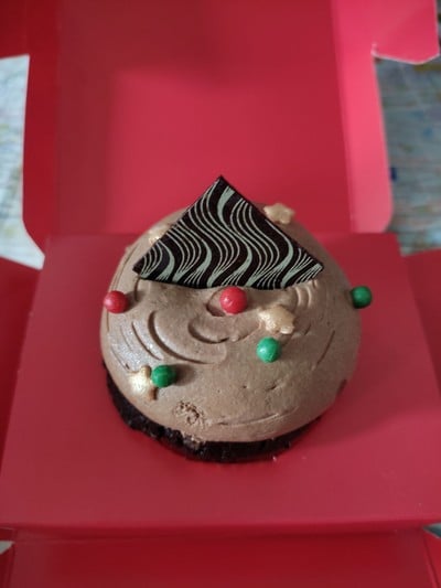 Dark Chocolate Cupcake