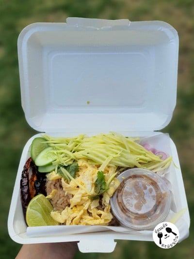 ข้าวคลุกกะปิ