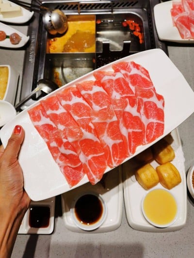 สันคอหมูโอเมก้า
