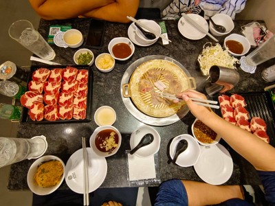 อาหาร หรือ เครื่องดื่ม