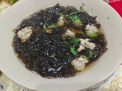 ต้มจืดสาหร่ายหมูสับทรงเครื่อง