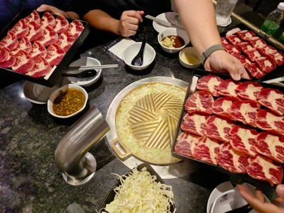 อาหาร หรือ เครื่องดื่ม