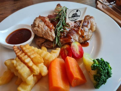 สเต็กหมูพอร์คชอป