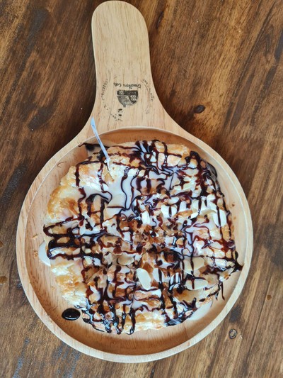 โรตีอัลมอนด์ช็อกโกแลต