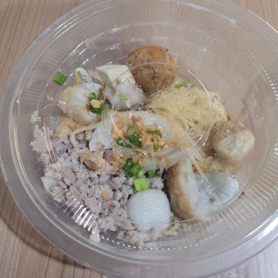 ก๋วยเตี๋ยวแคะแห้งพิเศษ