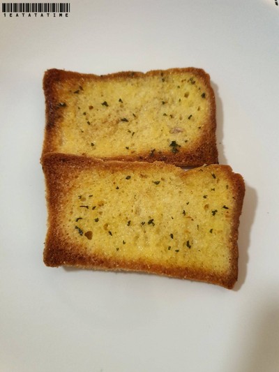 ขนมปังกรอบเนยกระเทียม
