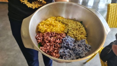 ข้าวสวย 4 สี