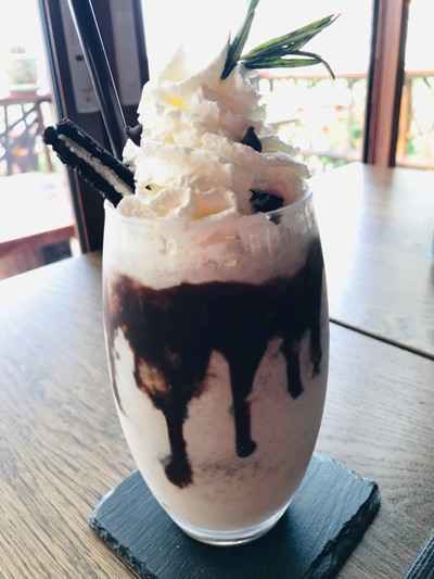 Cookie and cream frappe