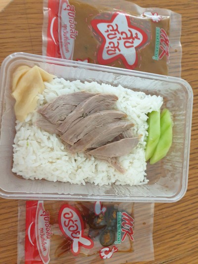 ข้าวหน้าเป็ดย่างเอ็มเค