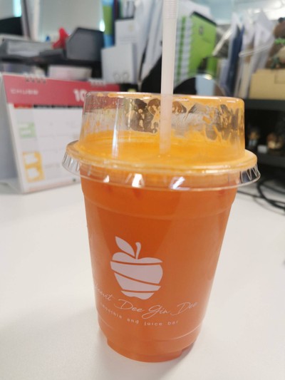 อาหาร หรือ เครื่องดื่ม