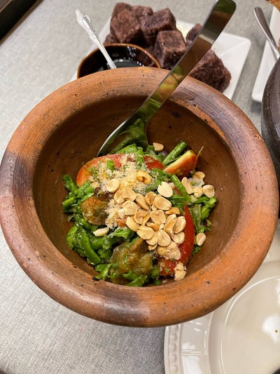 ตำถั่วหมูกรอบ