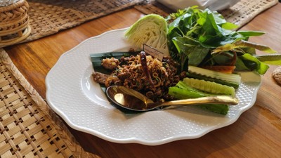 ลาบหมูคั่ว