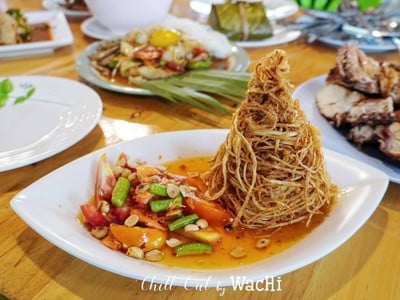 กุหลาบดอกใหม่ บายนิวไก่ย่างบัวตอง