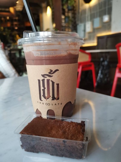 อาหาร หรือ เครื่องดื่ม