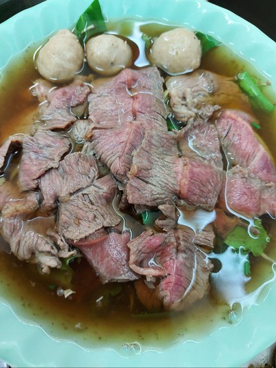 ก๋วยเตี๋ยวเนื้อใบพาย