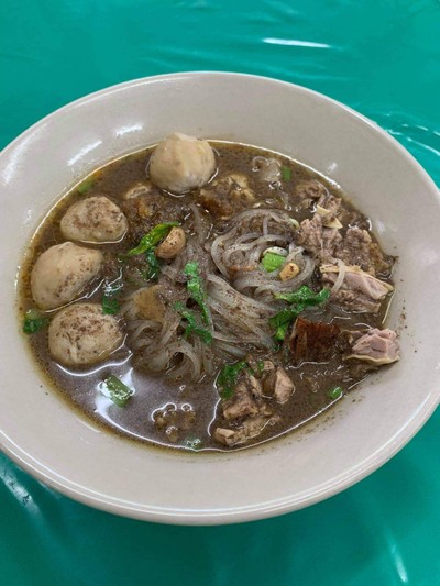 อาหาร หรือ เครื่องดื่ม