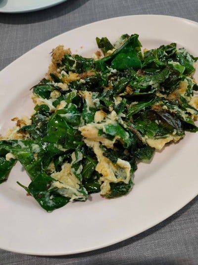 ใบเหมียงผัดไข่