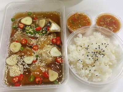 ปูม้าไข่ดองซอสเกาหลี