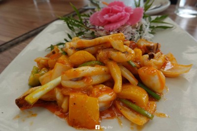 ปลาหมึกผัดไข่เค็ม