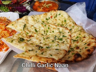 CHILLI GARLIC NAAN