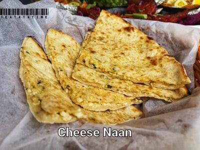 CHEESE NAAN