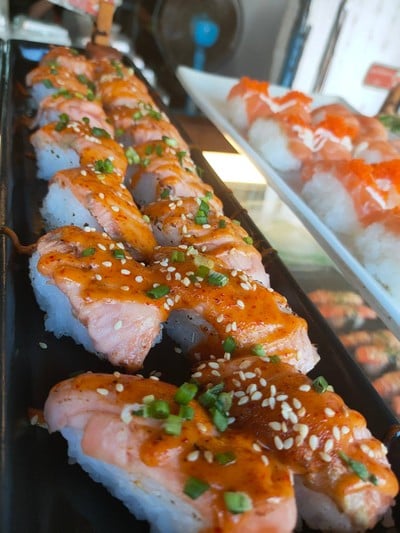 เมนูของร้าน Sushi Shi Halal (สายมอ)