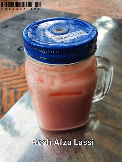 Rooh afza Lassi (ลาสซี รูห์ อัฟซา)