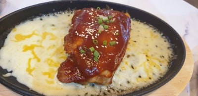 ซี่โครงหมูอบชีส