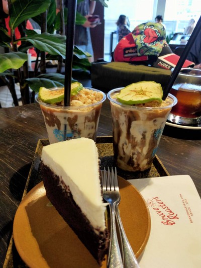 อาหาร หรือ เครื่องดื่ม