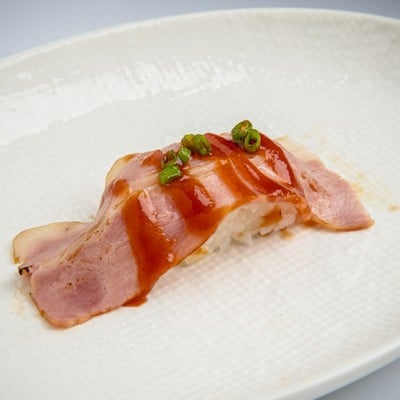 R34ซูชิเบคอนเบิร์นซอสบาร์บีคิว