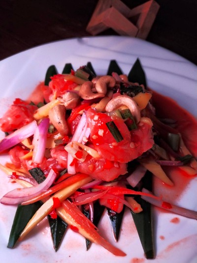 ยำแซลม่อน 170.-