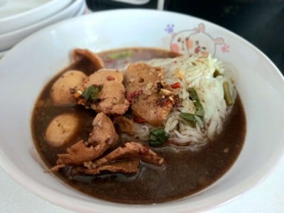 อาหาร หรือ เครื่องดื่ม