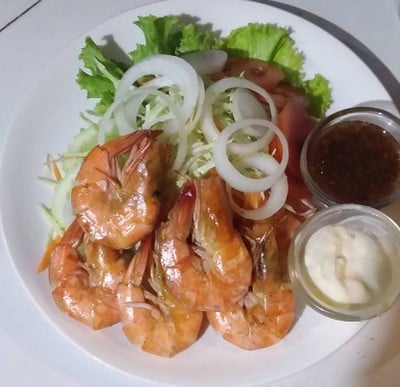 สลัดกุ้งย่าง สลัดกุ้งย่าง