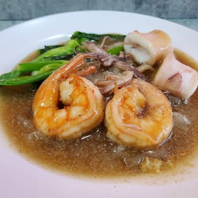 ราดหน้าทะเล