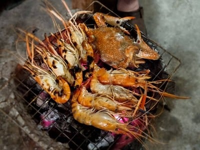 อาหาร หรือ เครื่องดื่ม