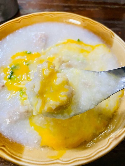 โจ๊กหมู ใส่ไข่