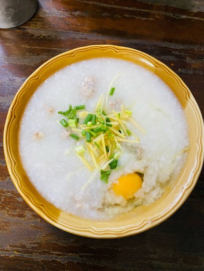 โจ๊กหมู ใส่ไข่