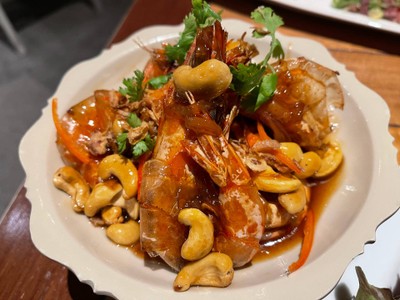 Shrimp in tamarind sauce