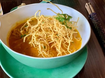 ข้าวซอยไก่